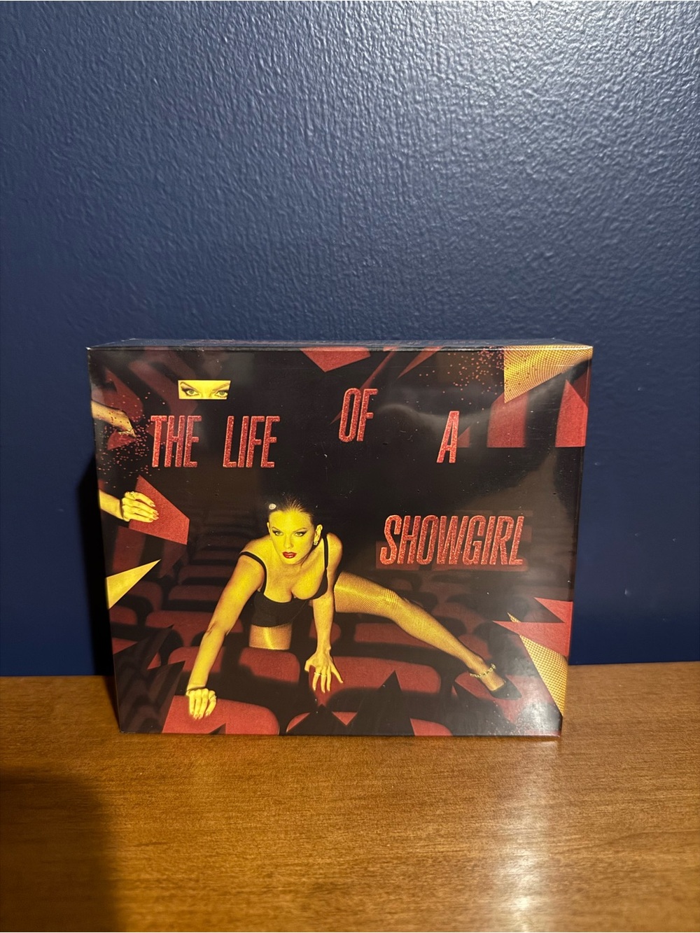 Taylor Swift The Life of a Showgirl Deluxe Box Set w/keychain
